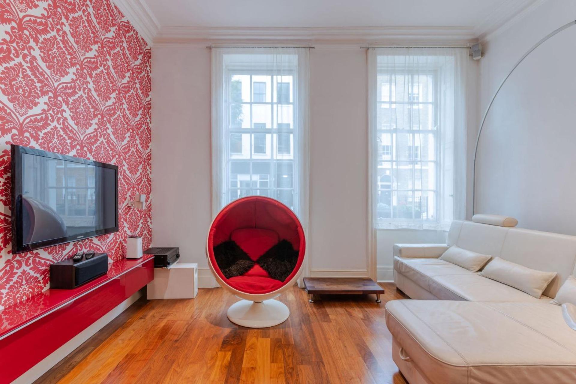 The "Red Room Apartment" - Fitzrovia - By Frankie Says London Exterior photo